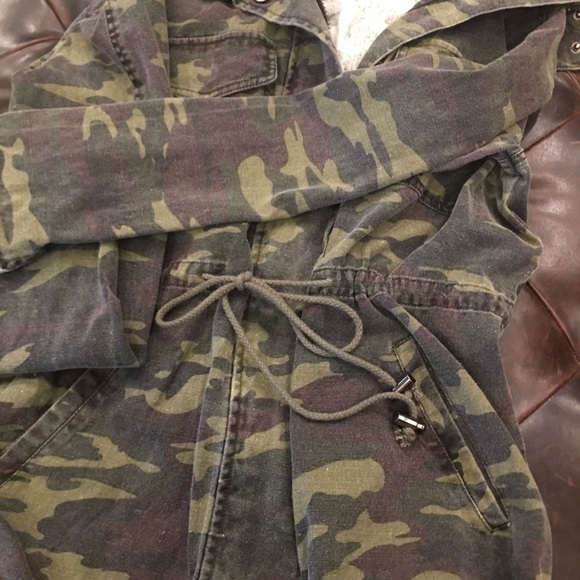 Ellison Jacket NEW with Tags super cute - Picture 8 of 8